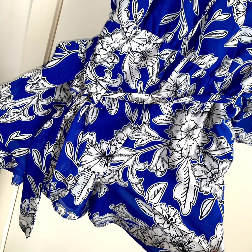 Floral Summer vibes 🦋 Worn once - Picture 3 of 6